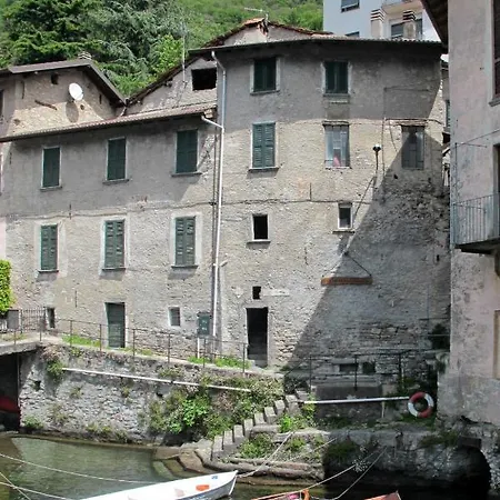 Locazione Turistica Cabin On The Lake Ferienhaus *